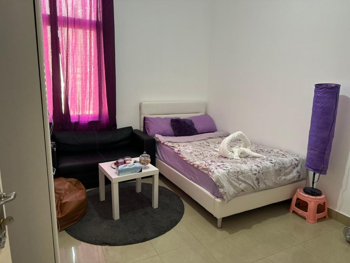 The Purple Place Apartment Abu Dhabi Exterior photo