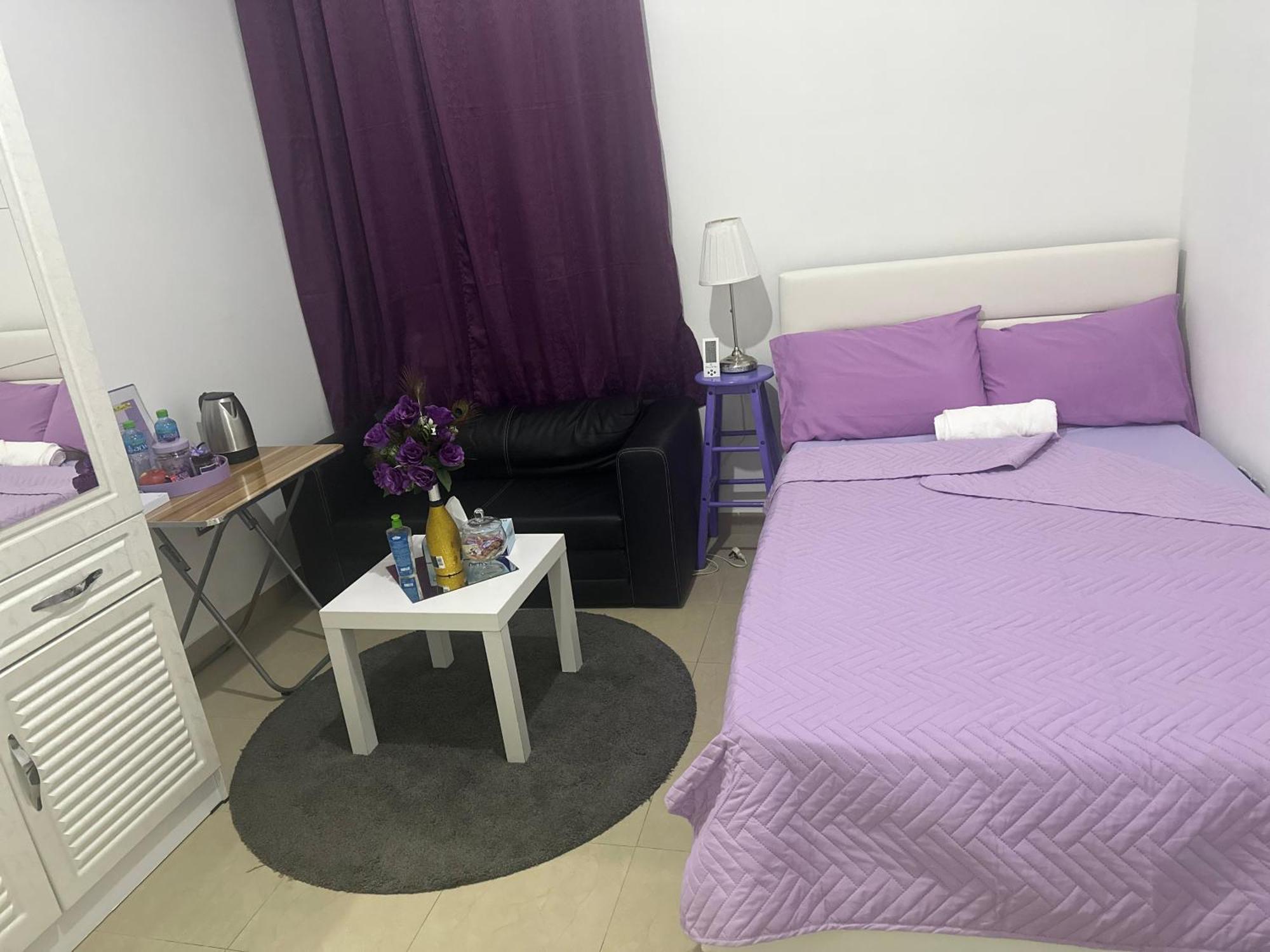 The Purple Place Apartment Abu Dhabi Exterior photo